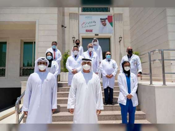 Mohamed bin Zayed visits Abu Dhabi Stem Cells Centre