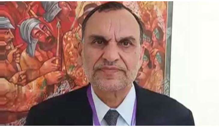 Azam Swati demands Rs620bn for up-gradation of railways