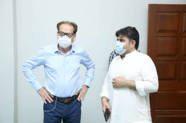 Provincial Minister of Sindh for Local Government & Information,  Nasir Hussain Shah visited the Arts Council's vaccination center on Monday.