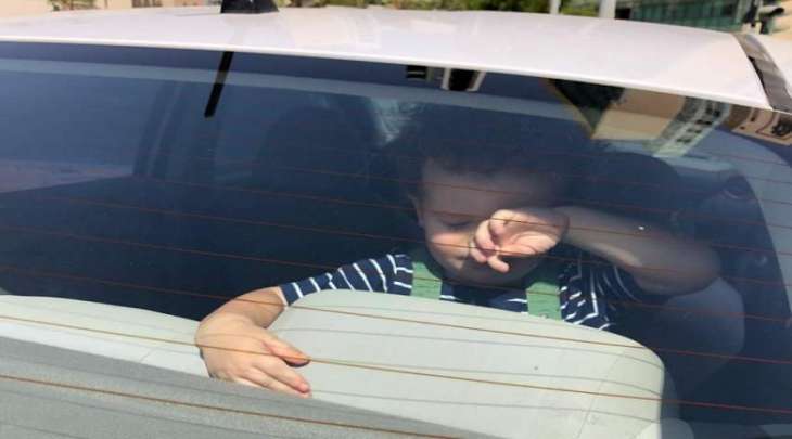 شرطة أبوظبي: ترك الأطفال بالمركبات وتعريضهم للخطر 
