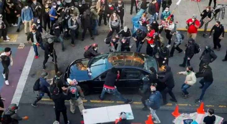 One Person Dead as Car Rams Into Protesters in US' Minneapolis - City Police