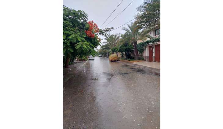 Karachi receives light rain, drizzling today