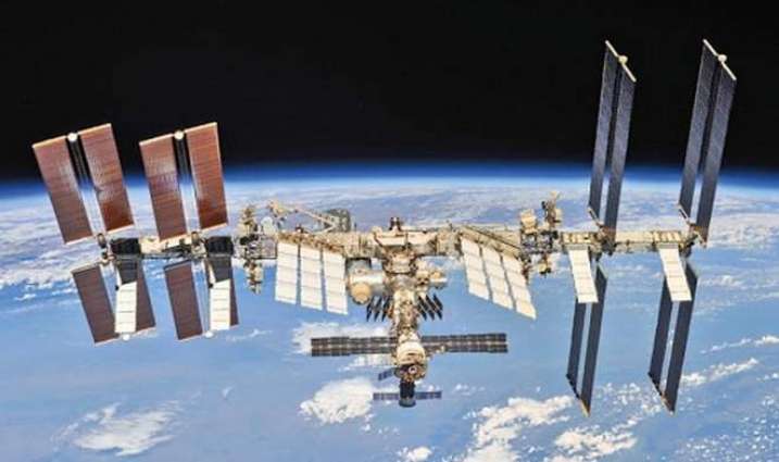 Roscosmos Waiting for US Position on Extension of ISS Lifespan - Rogozin