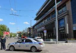Bishkek Police Cordon Off Shopping Mall, Evacuation of People Underway