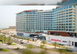 افتتاح أكبر فندق لعلامة هامبتون من هيلتون بجزيرة المرجان باستثمار قدره 450 مليون درهم