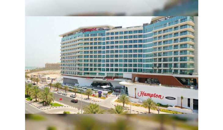 افتتاح أكبر فندق لعلامة هامبتون من هيلتون بجزيرة المرجان باستثمار قدره 450 مليون درهم
