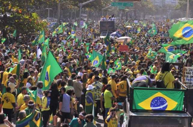 REVIEW - Pro-Bolsonaro Protesters Across Brazil Rally for Paper Ballots in 2022 Elections