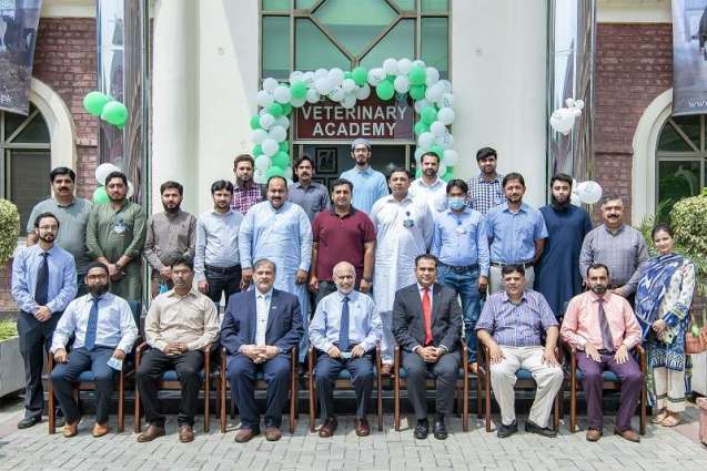 UVAS, PDA jointly holds Dairy Farm Management Training Programme to strengthen dairy sector of Pakistan