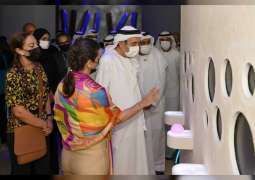 زكي نسيبة يتفقد جناح جامعة الإمارات في " إكسبو2020 دبي"
