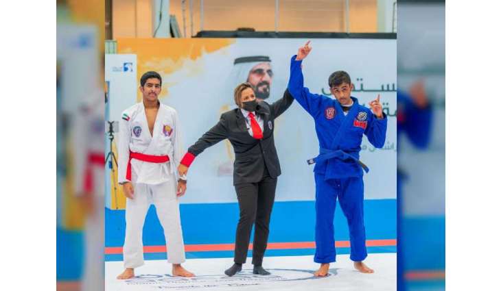 منصور بن محمد بن راشد يتوج الفائزين في ختام كأس نائب رئيس الدولة للجوجيتسو