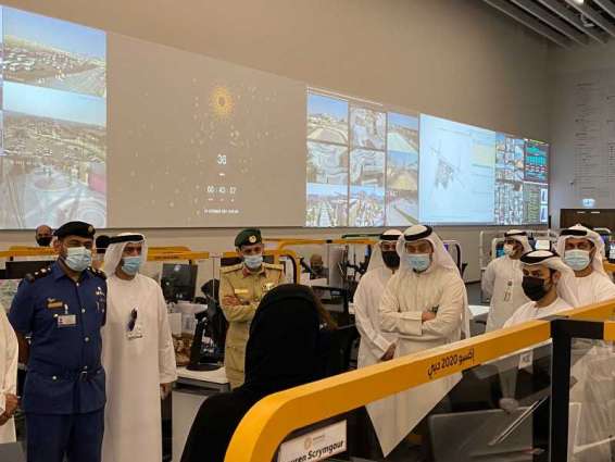 Dubai Customs delegation visits Expo 2020, tours logistics operations room