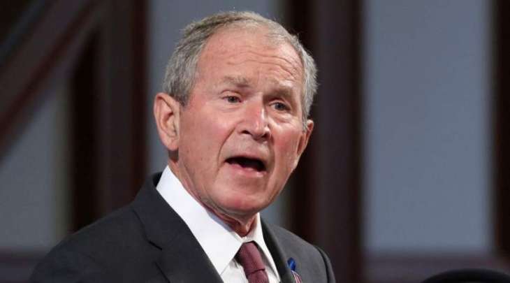 شاھد : جندی یھاجم الرئیس الأمریکي السابق جورج بوش و یطالبہ بالاعتذار للعراقیین