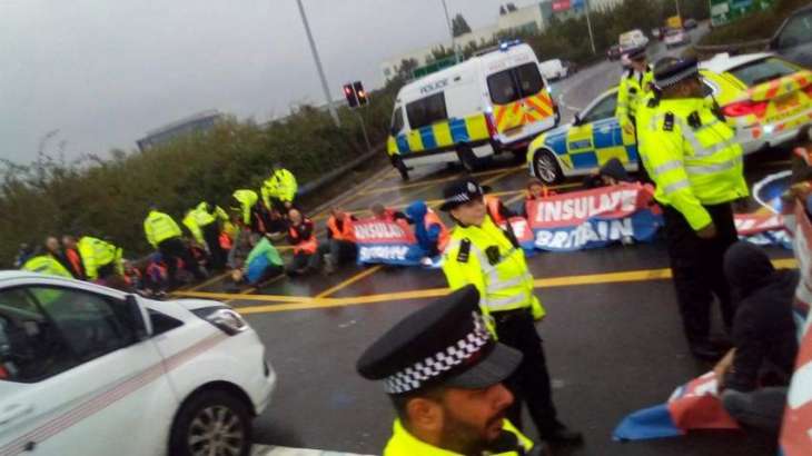 UK Climate Protesters Defy Court Order to Block Highway Around London