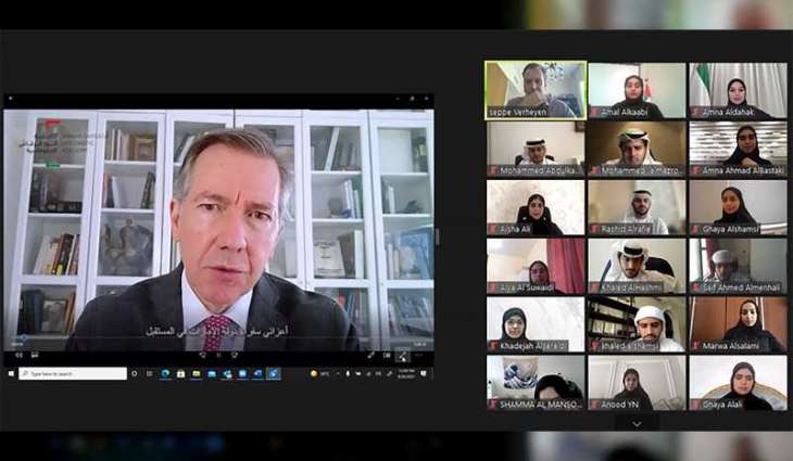 اختتام برنامج "صناع التغيير" لطلبة الجامعات والمبتعثين حول مسار الدبلوماسية