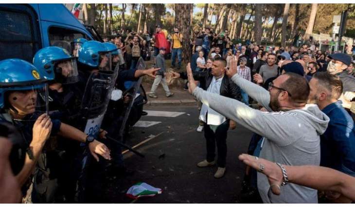 Italian Police Free Entrances to Port of Trieste Occupied by Protesters Against Green Pass