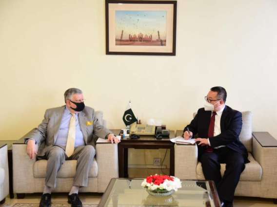 So far $314 million disbursed in vaccine support project for Pakistan, ADB country head briefs Shaukat Tareen