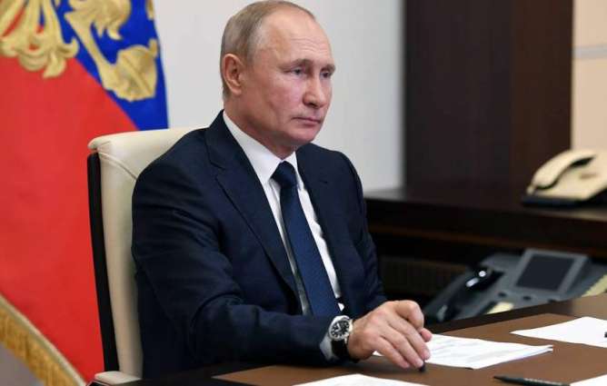 Putin Not Following Specific Self-Isolation Regimen Anymore - Kremlin