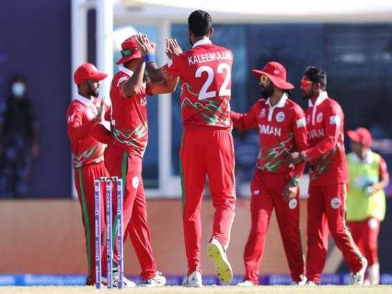 T20World Cup 2021: Oman beats PNG in opening match by 10 wickets


 