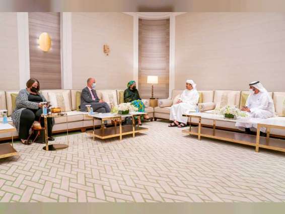 عبدالله بن زايد يستقبل نائبة الأمين العام للأمم المتحدة في "إكسبو 2020 دبي"