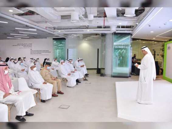 مكتب دبي للتنافسية يكرم خريجي الدفعة الأولى من "سفراء التنافسية"