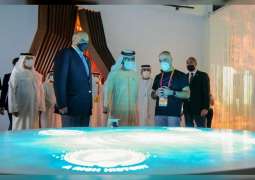 محمد بن راشد يزور جناحي الأردن وسنغافورة في إكسبو دبي 2020