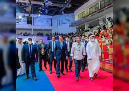الرئيس البرازيلي يشهد منافسات "أبوظبي العالمية لمحترفي الجوجيتسو" ويشيد بتطور اللعبة في الإمارات