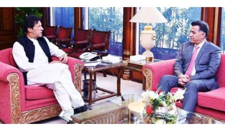 DG ISI Lt Gen Faiz Hameed pays farewell call on PM Khan