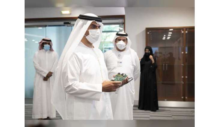 حامد بن زايد يشهد إطلاق أول مشروع لمركبة ذاتية القيادة في الدولة .. وتوقيع اتفاقية تشغيل مركز "إبتيك" بـ 170 مليون درهم