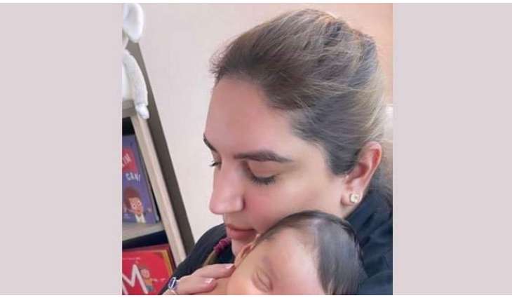 Bakhtawar's photo with newly born son depicts serenity