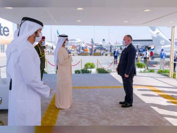 محمد بن راشد يستقبل وزراء دفاع عدد من الدول المشاركة في معرض دبي للطيران 2021