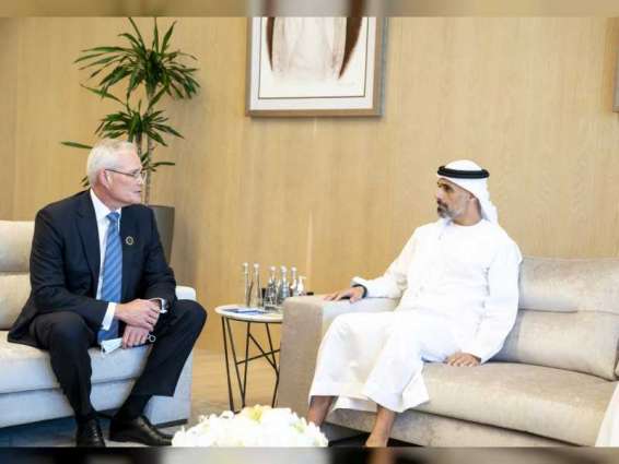 Khaled bin Mohamed bin Zayed meets with CEOs of Exxon Mobil, Occidental, Total