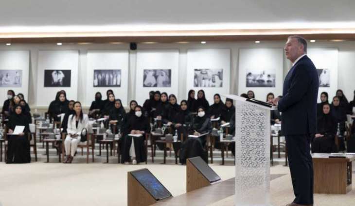 محمد بن زايد يشهد محاضرة في مجلس سموه بعنوان " الولايات المتحدة ودولة الإمارات : التحديات والفرص المشتركة"