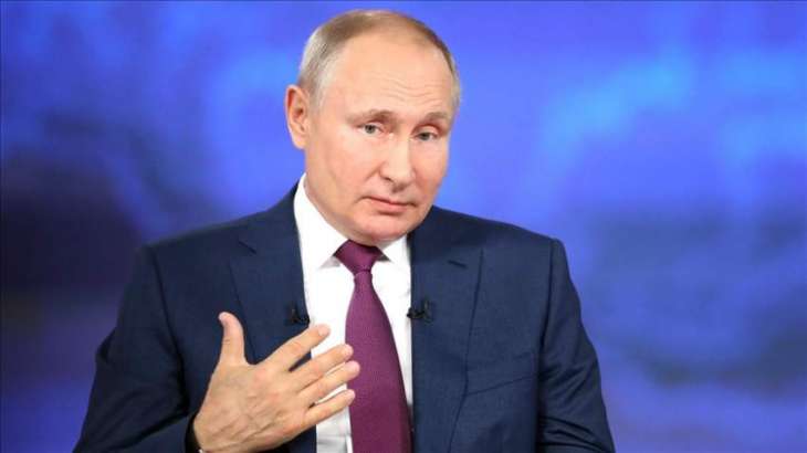 Putin Says Europe Uses Migration Crisis to Put Pressure on Minsk