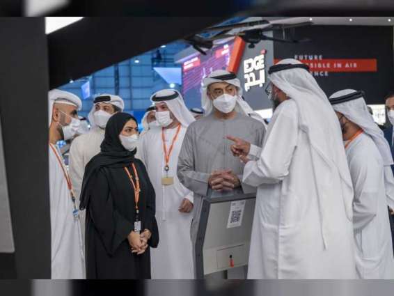 Mohamed bin Zayed tours Dubai Airshow