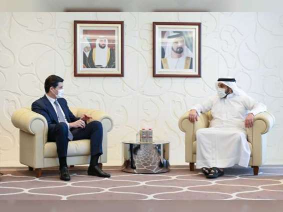 Ahmed bin Mohammed meets with Vice President of Olympic Council of Asia