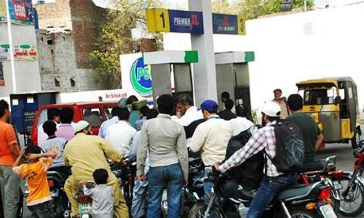What is profit margin for dealers on per litre petrol and diesel?