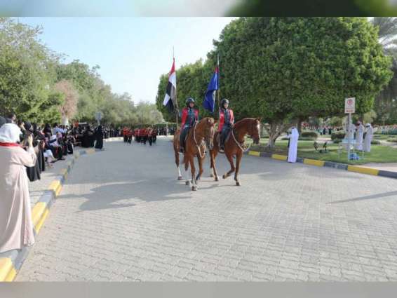 شرطة أبوظبي تشارك في احتفال "كليات التقنية" باليوم الوطني الـ50