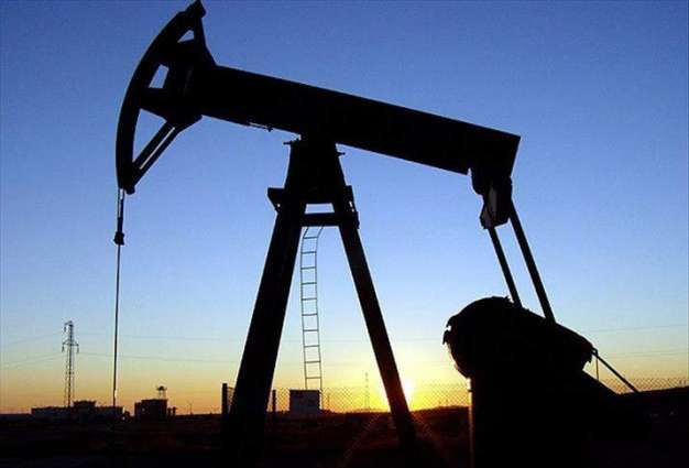 Brent Crude Dips Below $70 Per Barrel First Time in 14 Weeks