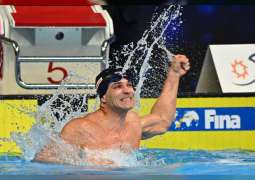بطولة العالم للسباحة تواصل تحطيم الأرقام العالمية في أبوظبي 