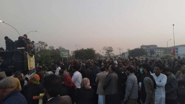 Teachers’ protest continues outside the parliament in Islamabad