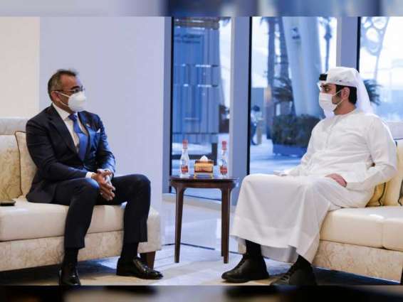 Maktoum bin Mohammed receives Nissan executives at Expo 2020 Dubai