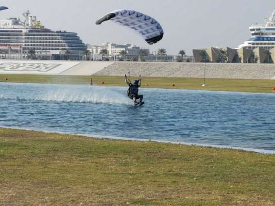أمريكا تحسم ذهبية التزحلق على الماء في "دولية دبي" للقفز بالمظلات