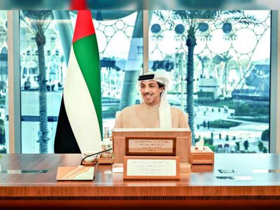 مجلس تنافسية الكوادر الإماراتية برئاسة منصور بن زايد يعقد اجتماعه الأول ويعلن إطلاق كافة البرامج المالية ضمن مشروع "نافس "