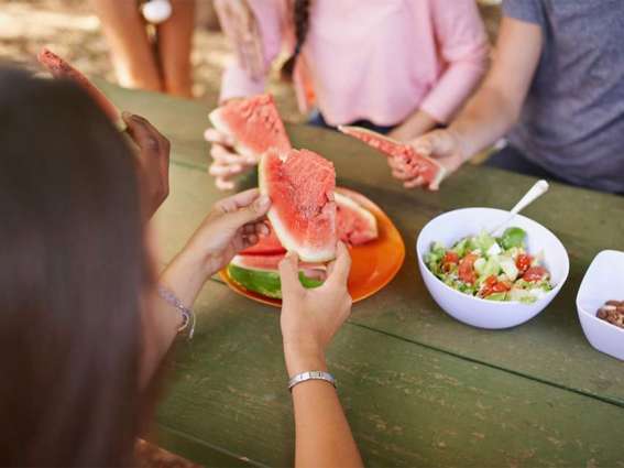 Study Shows Girls Less Motivated by Food Than Boys, Form More Complex Responses