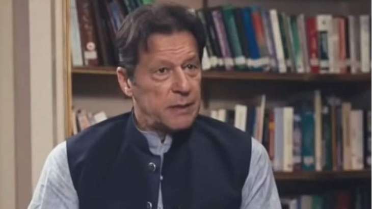 PM accuses Bhuttos, Sharifs for country’s current situation