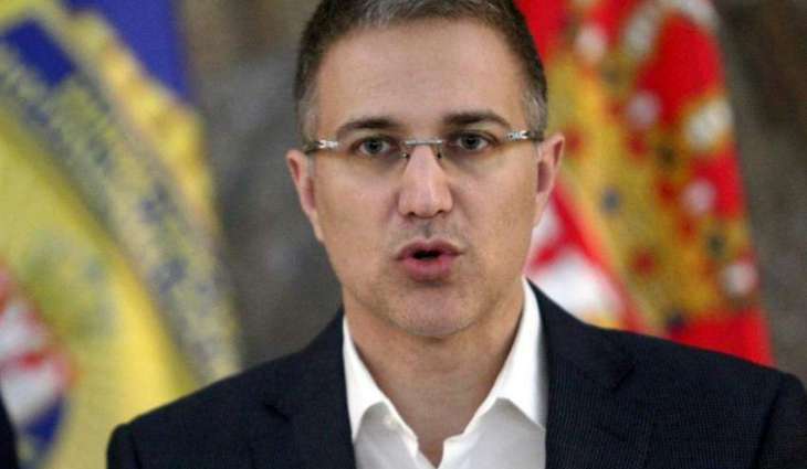 Serbian Defense Minister Condemns Burning of Flag by Albanian Protesters