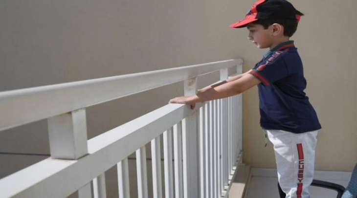 شرطة أبوظبي تدعو الاسر لحماية اطفالهم من حوادث السقوط بالشرفات