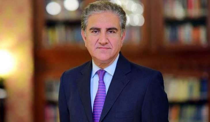 Qureshi grabs tweeps’s ire over style of sitting during meeting with Saudi envoy