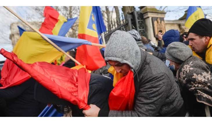 Moldova's Opposition Holds Flashmob in Protest Against Tariff Hike