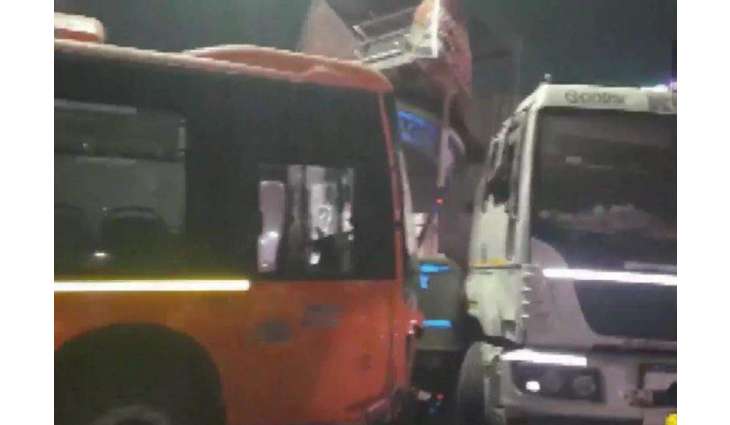 At Least 6 People Killed, 12 Injured in Electric Bus Accident in India - Police